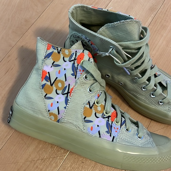 Converse Chuck Taylor All Star High We Are Stronger Together Size 9 - Picture 5 of 16